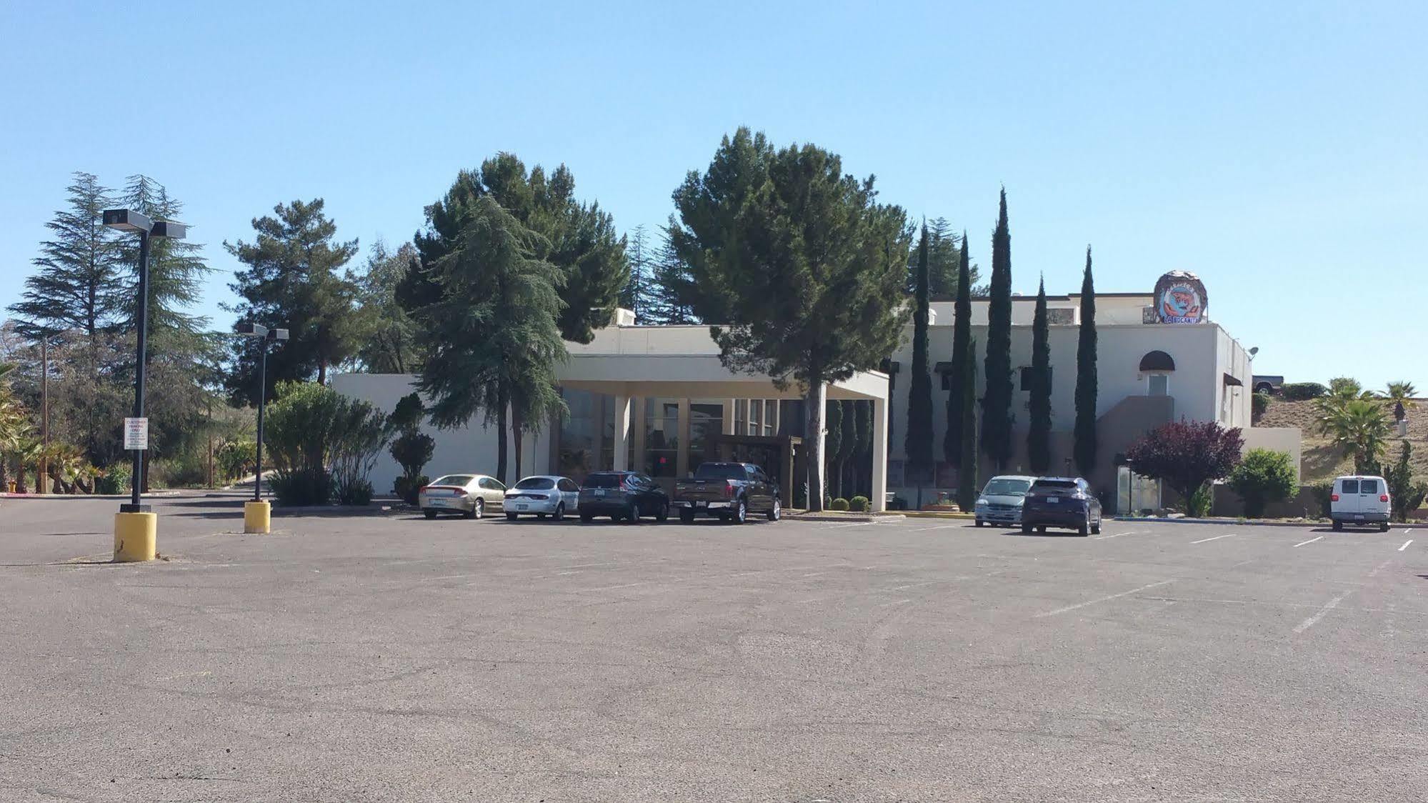 Mariposa Hotel Nogales Exterior foto